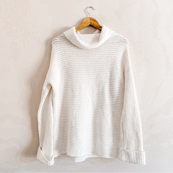 PILCRO Anthropologie | Cowl Neck Chunky Knit Oversized Cream Sweater, XS - Picture 3 of 14
